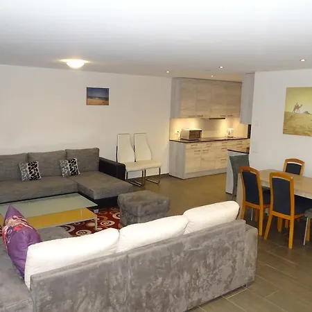 Bahnhof Platz 2 Apartment