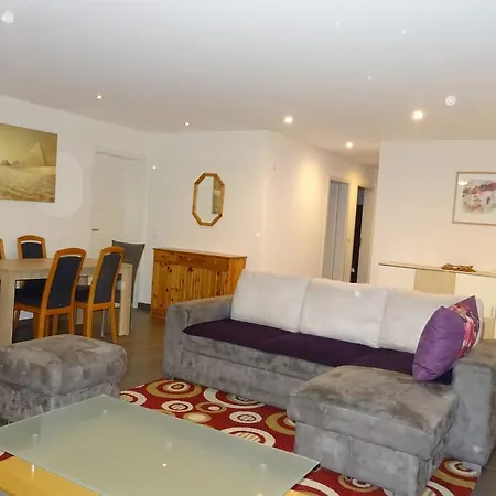 Apartment Bahnhof Platz 2