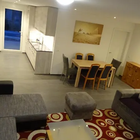 Bahnhof Platz 2 Apartment *