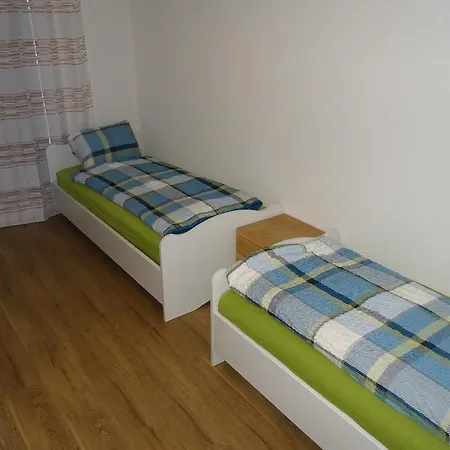 Apartment Bahnhof Platz 2 *